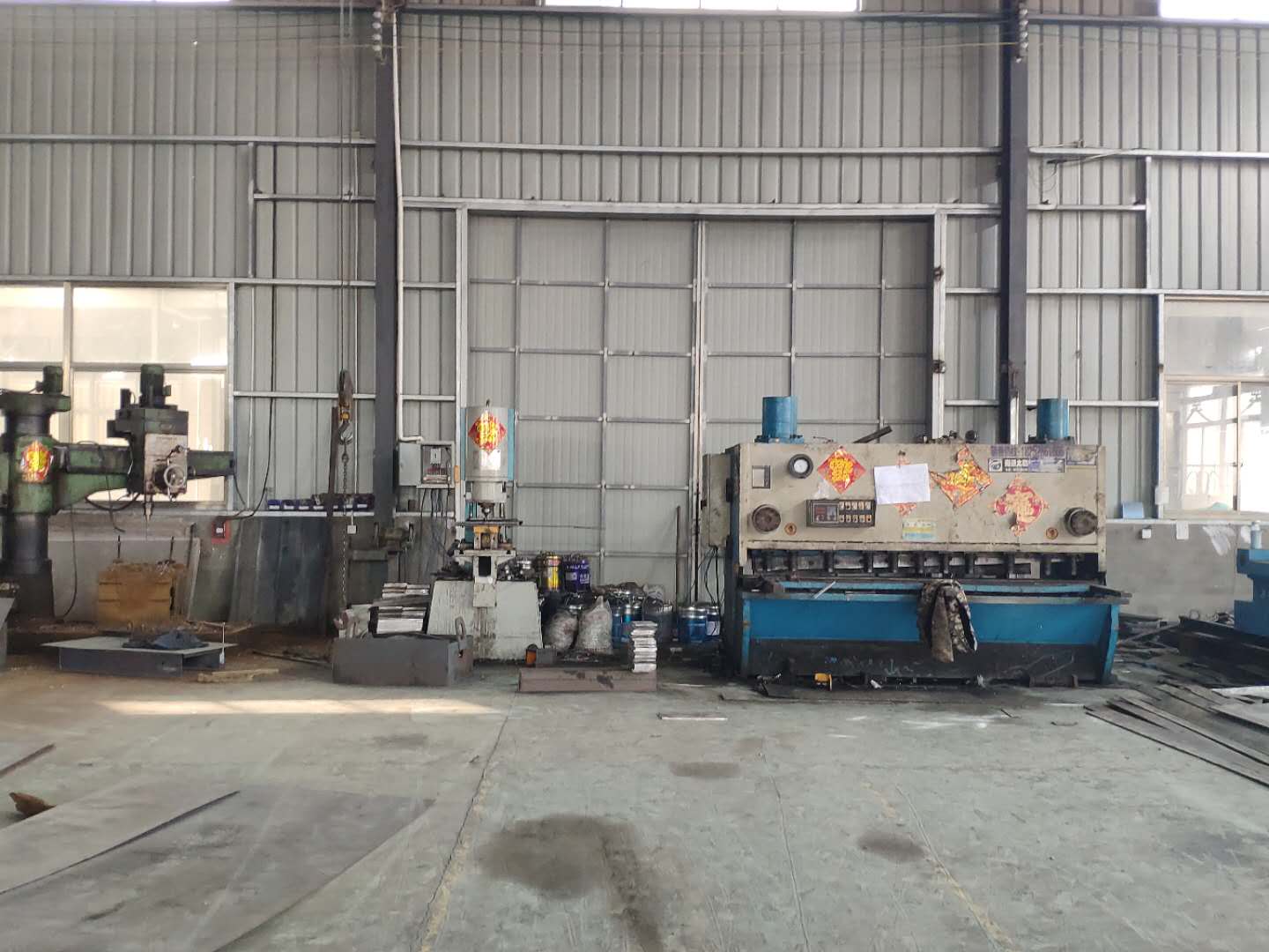 钢结构生产车间(图1)